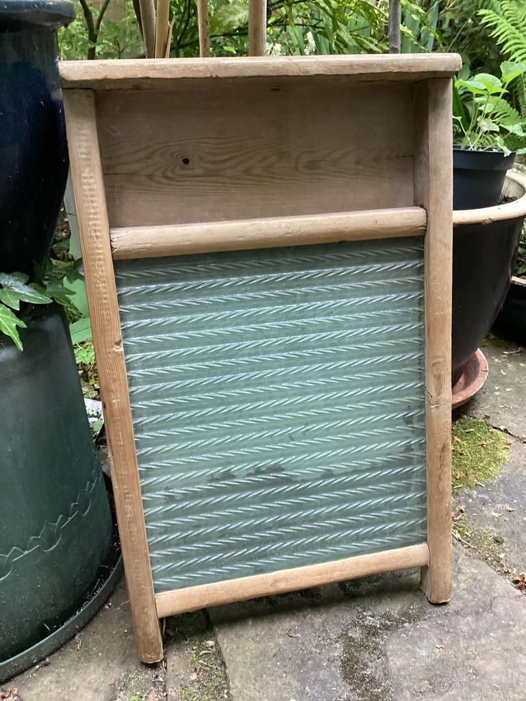 Brocante wasbord met glazen schrobbord, Ophalen of Verzenden
