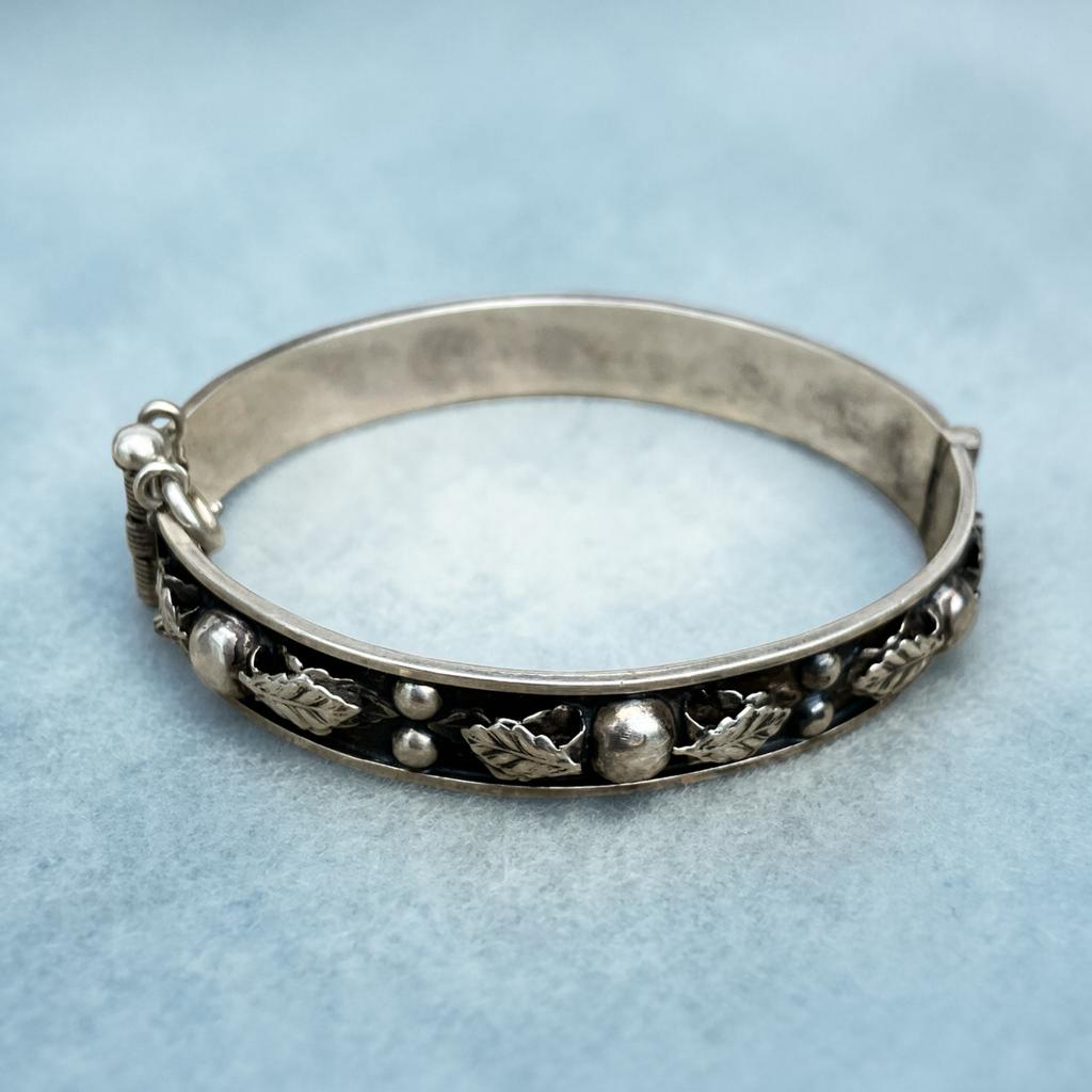 Antieke zilveren armband met eikenbladeren, 830 zilver, Ophalen