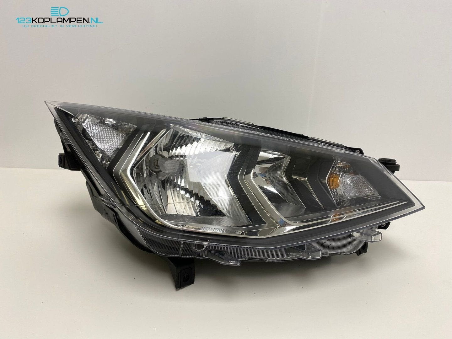 (VR) Seat Ibiza 6F / Arona H7 koplamp rechts, Gebruikt, -, -, Ophalen of Verzenden
