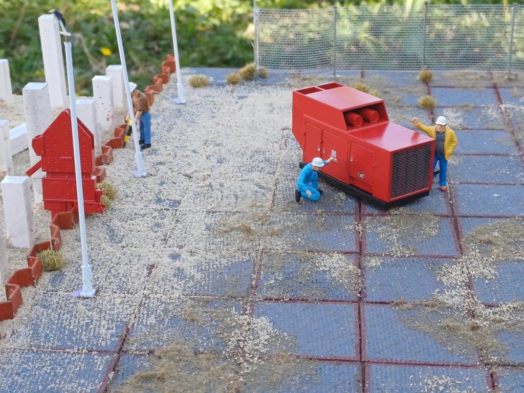 ICE Powerpack met trilblok Vroom (Hitachi, Liebherr, Kobelco, Hobby en Vrije tijd, Modelauto's | 1:50, Ophalen of Verzenden, Zo goed als nieuw