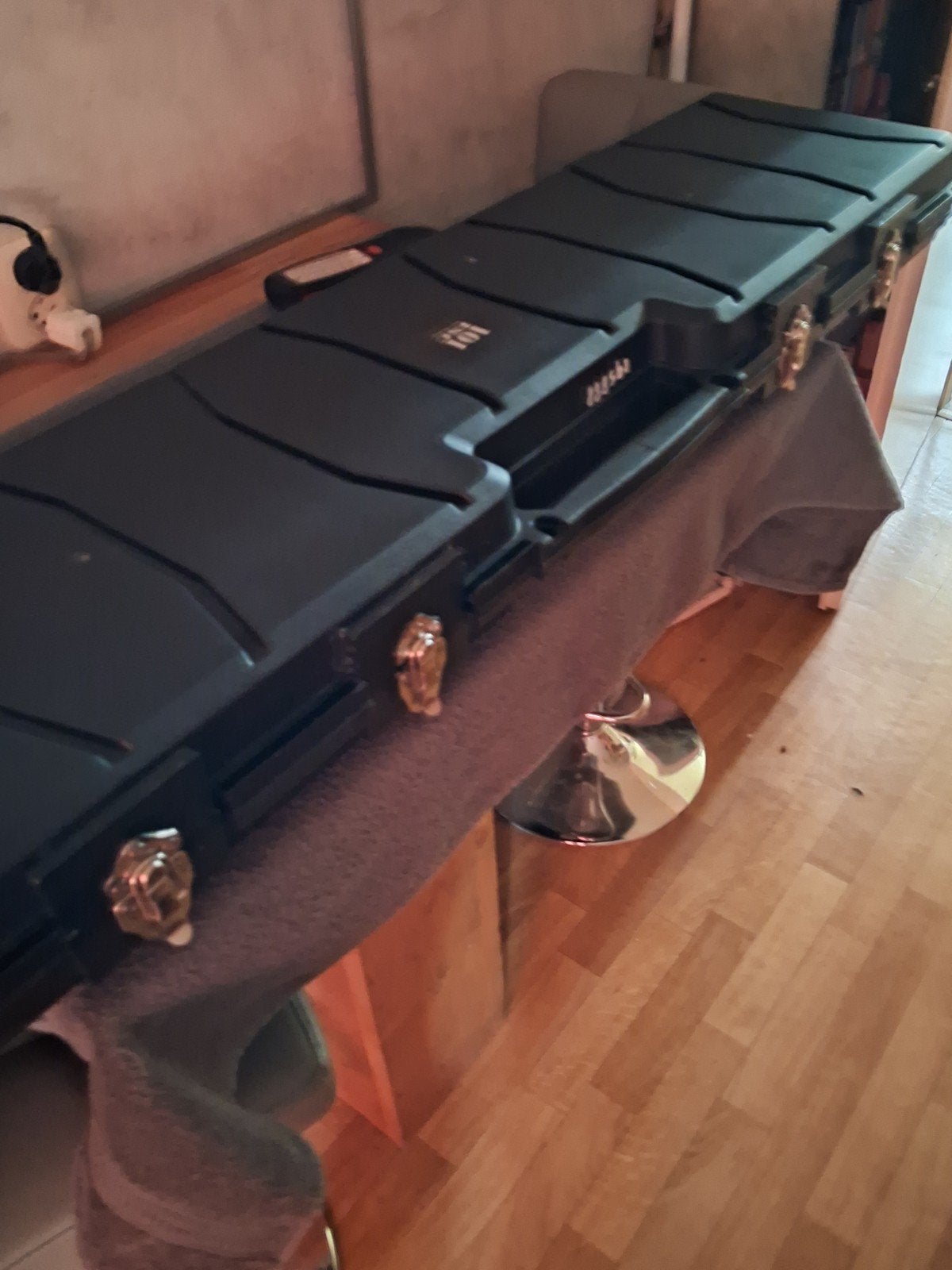 Grote geweerkoffer met schuimrubber binnenwerk, Hobby en Vrije tijd, Ophalen of Verzenden, Zo goed als nieuw