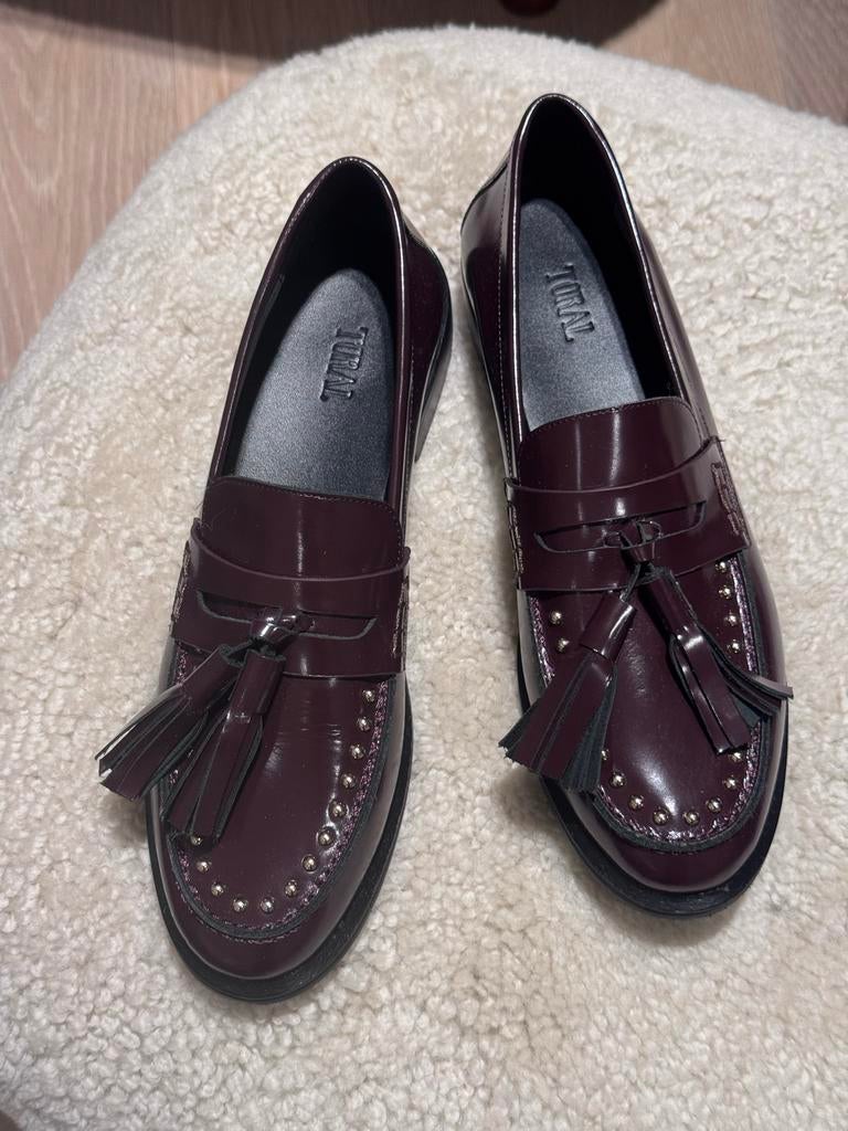 Toral Loafers Bordeaux Maat 41 - Nieuw, Kleding | Dames, Schoenen, Verzenden, Instappers, Nieuw, Rood