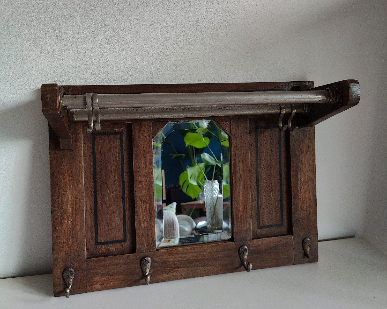 Amsterdamse School Art Deco kapstok met facetspiegel, Ophalen