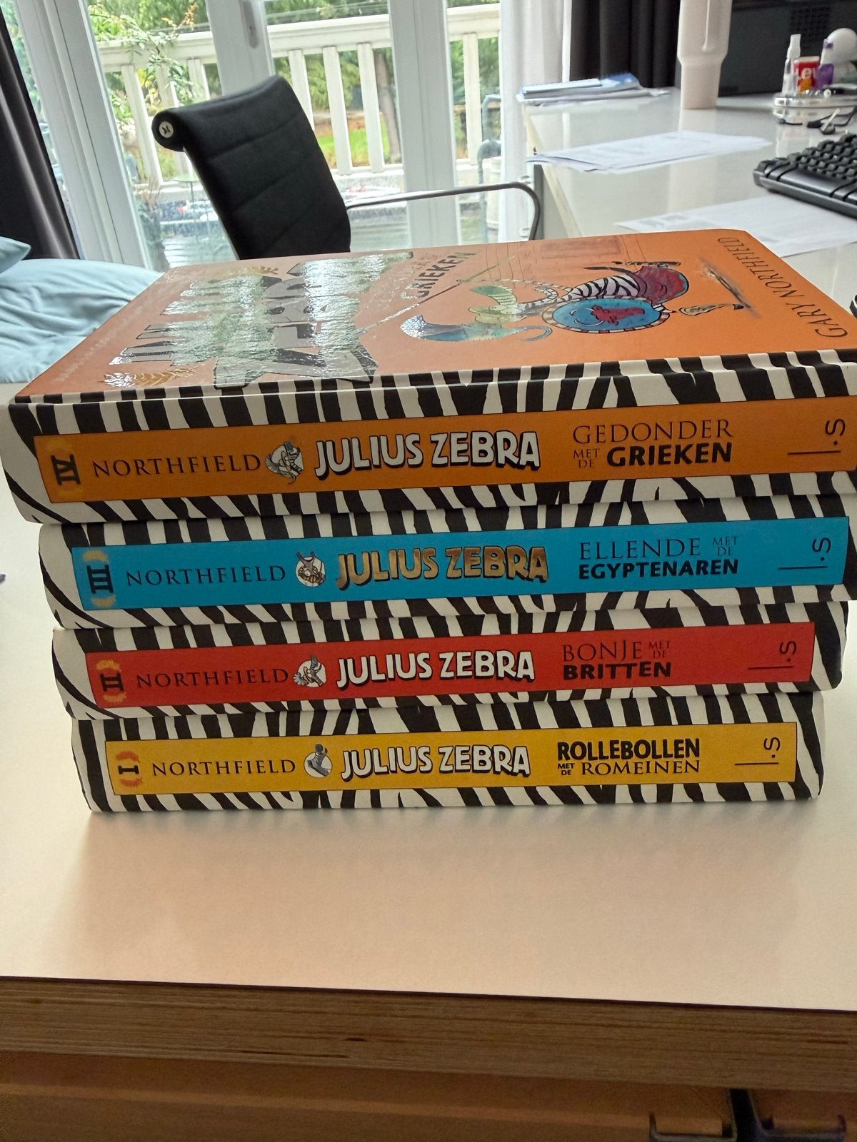 Julius Zebra boekenreeks - 4 delen, Ophalen, Zo goed als nieuw, Fictie algemeen