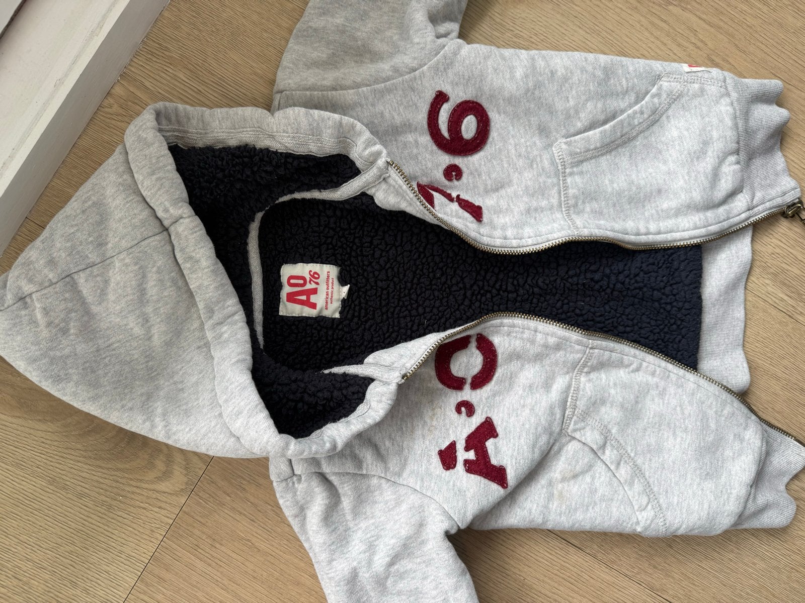Stoer warm vest American Outfitters maat 6, Ophalen of Verzenden, Zo goed als nieuw, Jongen of Meisje, Trui of Vest