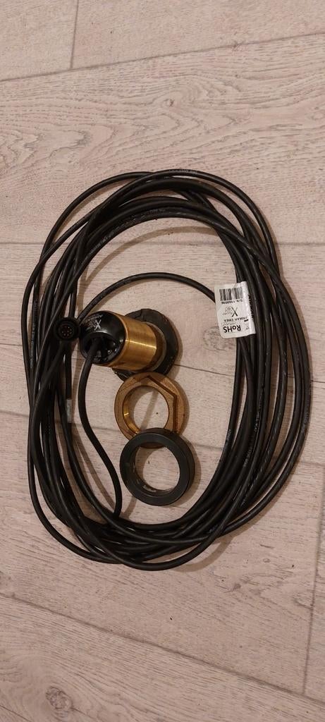 Airmar Simrad B117 Xsonic Transducer
10 meter kabel., Ophalen of Verzenden, Zo goed als nieuw, Kaartplotter of Fish Finder