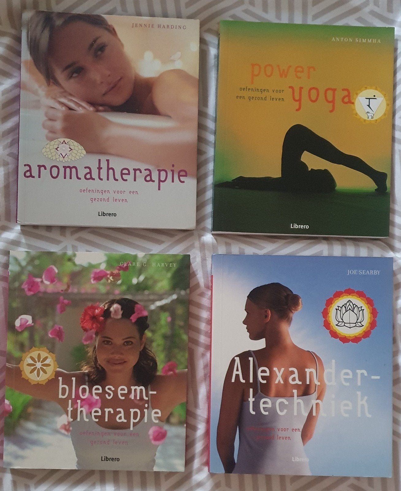 Boeken over Aromatherapie, Yoga, Bloesemtherapie, Alexander, Boeken, Verzenden, Gelezen, Gezondheid en Conditie, Jennie Harding, Anton Simmha, Clare C. Harvey, Joe Searby