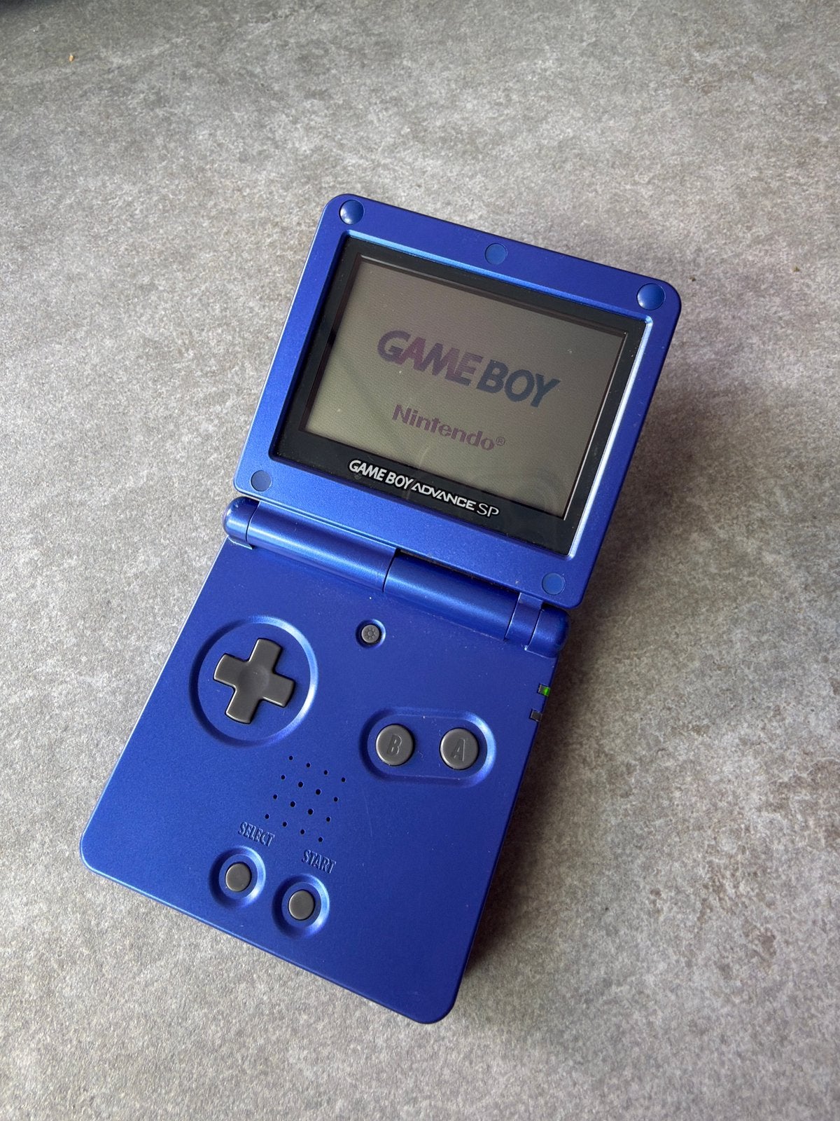 Nintendo Game Boy Advance SP + Pokémon Sapphire – Origineel, Spelcomputers en Games, Spelcomputers | Nintendo Game Boy, Ophalen of Verzenden