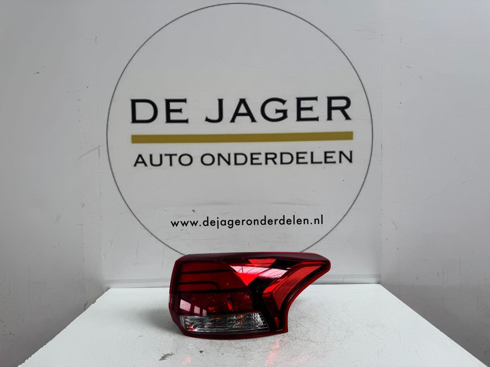 MITSUBISHI OUTLANDER ACHTERLICHT RECHTS ACHTER, Auto-onderdelen, Verlichting, Info@mitsubishi-motors.com, Gebruikt, Mitsubishi Motors Corporation