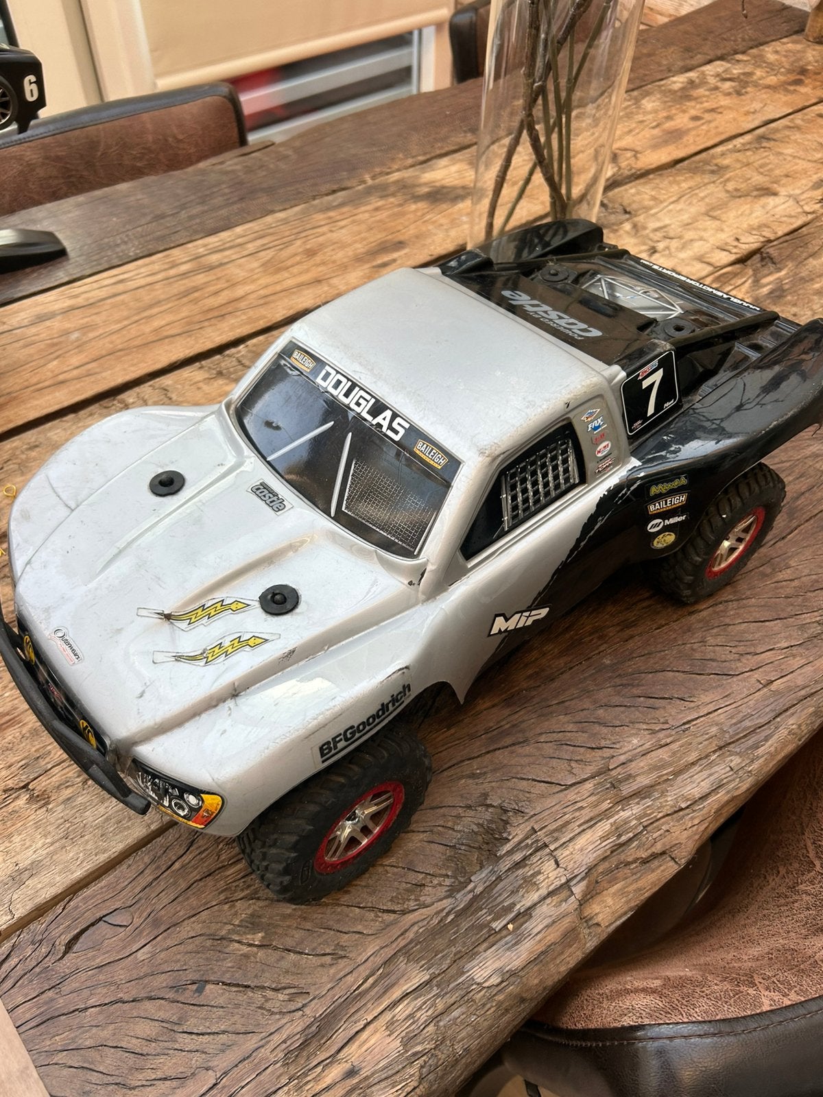 Traxxas slash 4x4 en bandit, Ophalen, Zo goed als nieuw, Auto offroad
