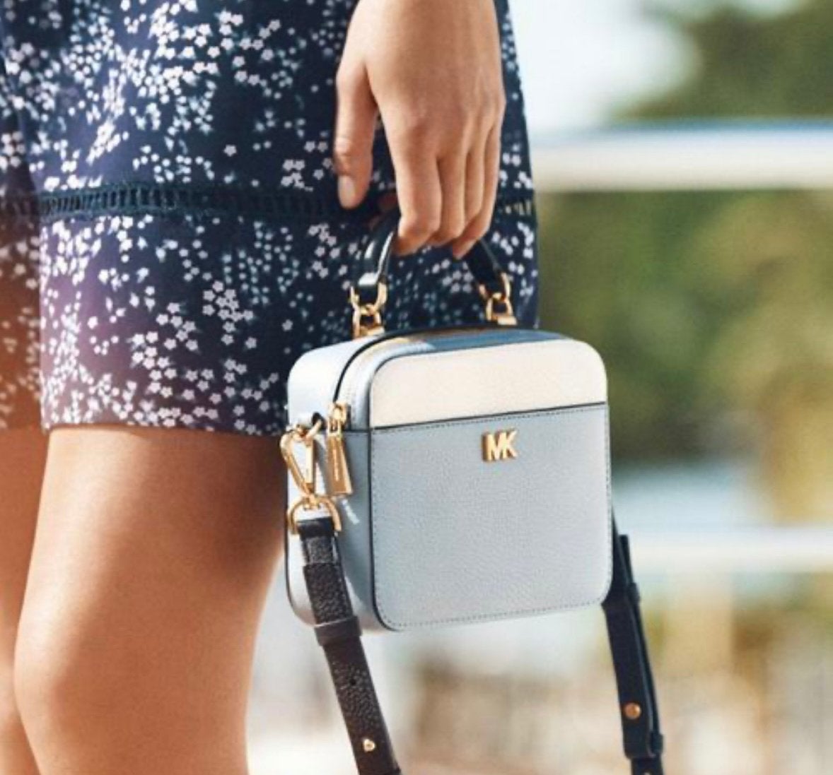 Michael Kors Mott Mini Crossbody Tas Pale Admiral, Sieraden, Tassen en Uiterlijk, Tassen | Damestassen, Ophalen of Verzenden, Zo goed als nieuw