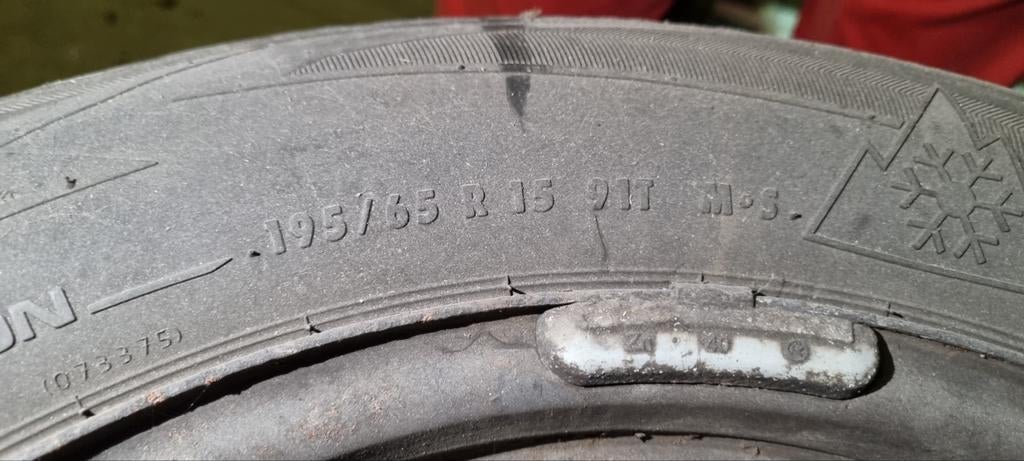 Complete set 195/65 r15 91t m+s uniroyal winterband op velg, Ophalen, Gebruikt, 15 inch, Banden en Velgen