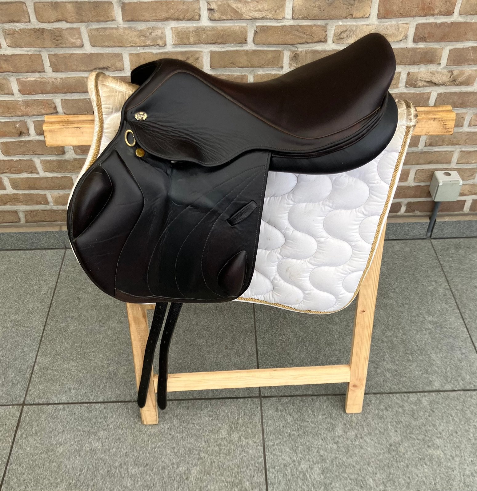 Eventing zadel Eric Thomas 17,5 inch met singel, Ophalen of Verzenden, Zo goed als nieuw, Springen