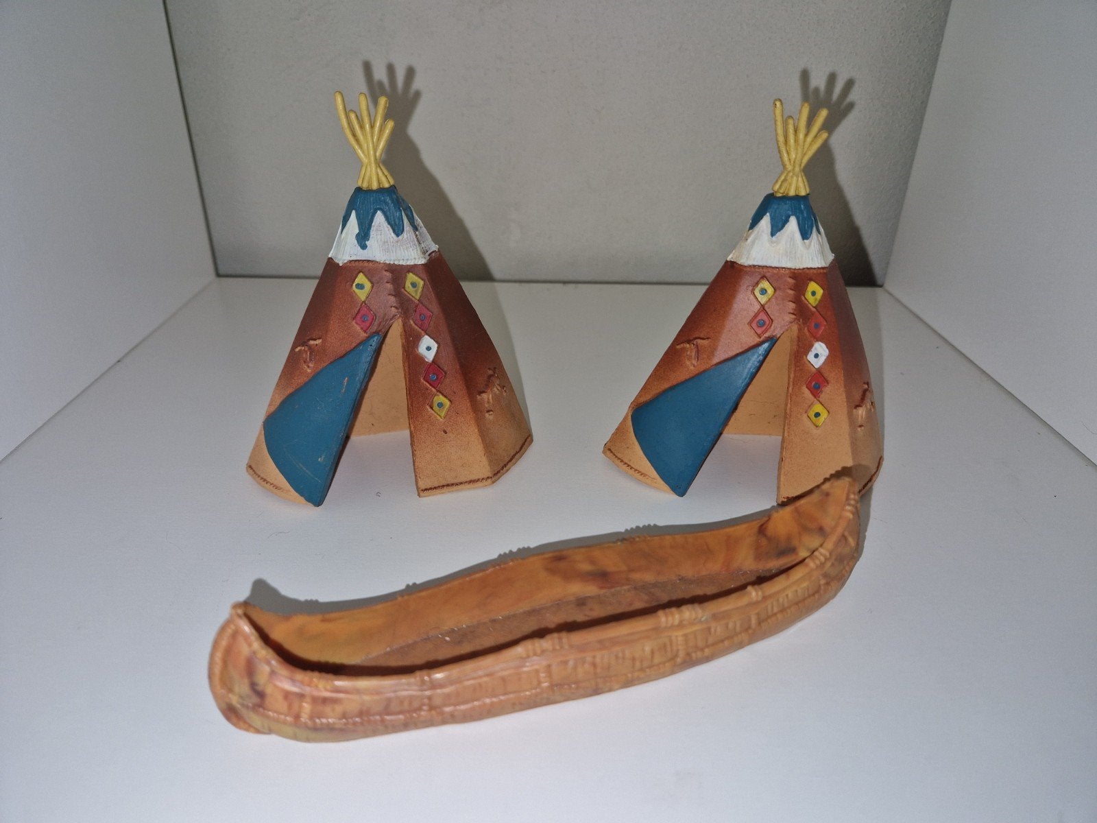 Britains - 2 Wigwams en 1 Kano Jaren 70, Ophalen of Verzenden