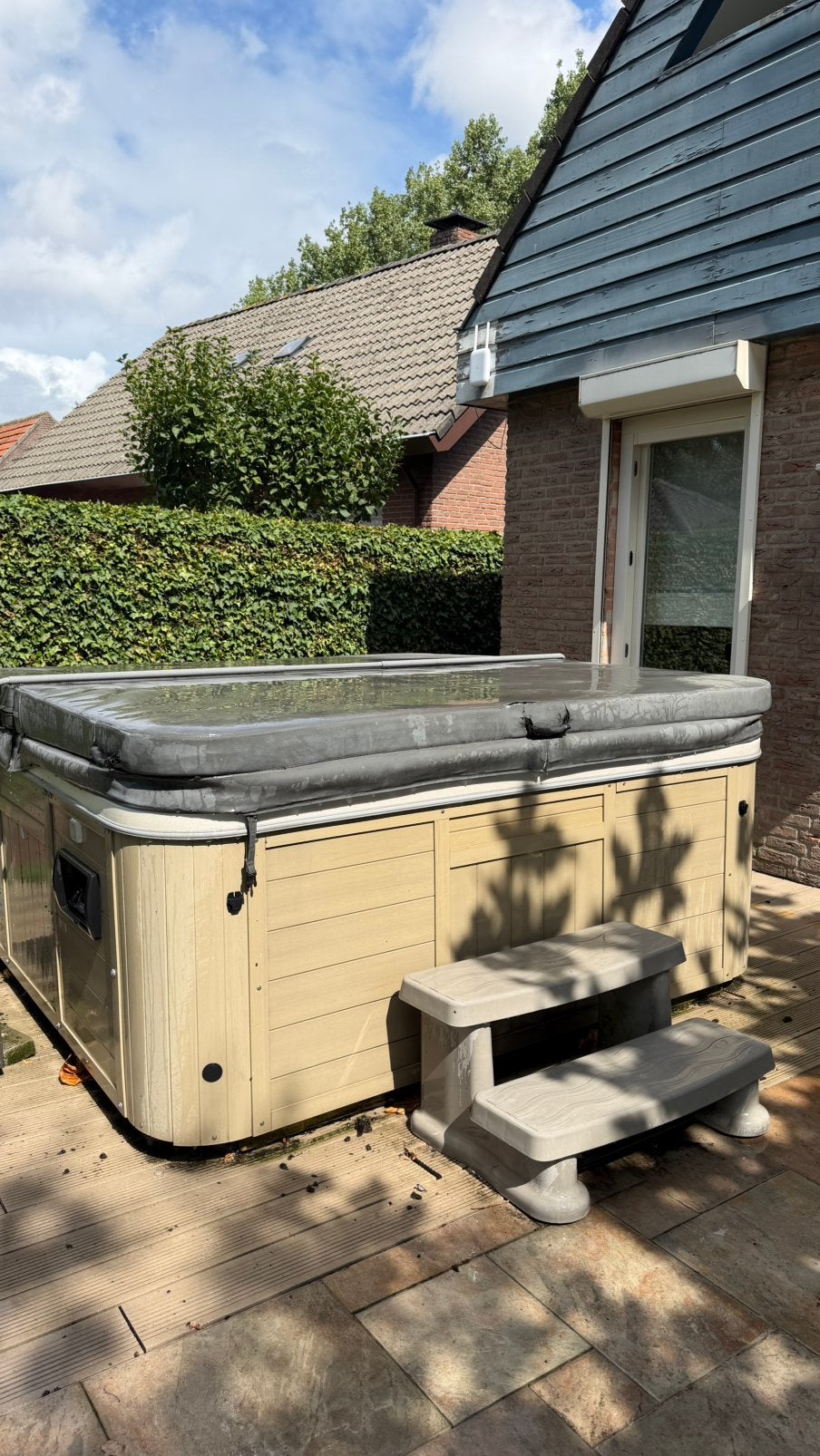 Grote jacuzzi – mooi project voor de handige klusser, Ophalen, Gebruikt, Trap, Inbouw