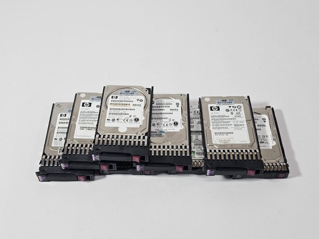 Restpartij: HP Serverschijven - 8x HDD - Totaal 1.4TB opslag, Computers en Software, Niet ingevuld, Gebruikt, Niet ingevuld, Ophalen of Verzenden