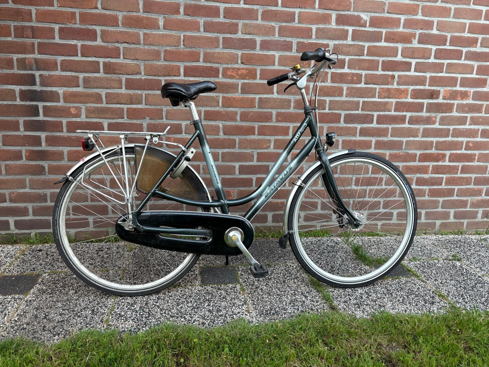 Batavus fiets met speling achterwiel, schakelt en remt goed, Ophalen, Versnellingen, Batavus, Trommelrem