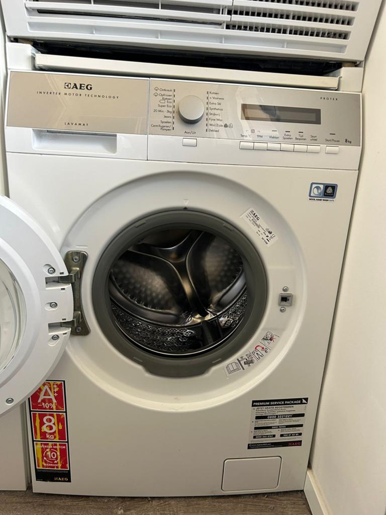 AEG Wasmachine - Bouwjaar 2015 - 8kg - Inverter Motor, Ophalen, 1200 tot 1600 toeren, Gebruikt, 8 tot 10 kg