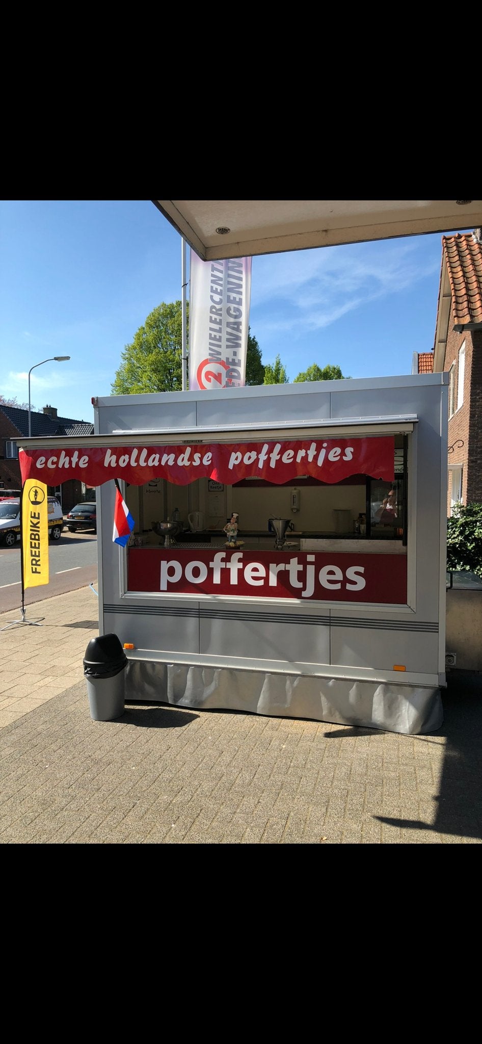 Poffertjeskraam te koop, Ophalen