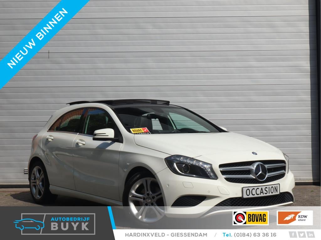 Mercedes-Benz A-Klasse 180 Ambition PANO | AUTOMAAT | PDC |, Auto's, Gebruikt, 4 cilinders, Met garantie (alle), Leder en Stof