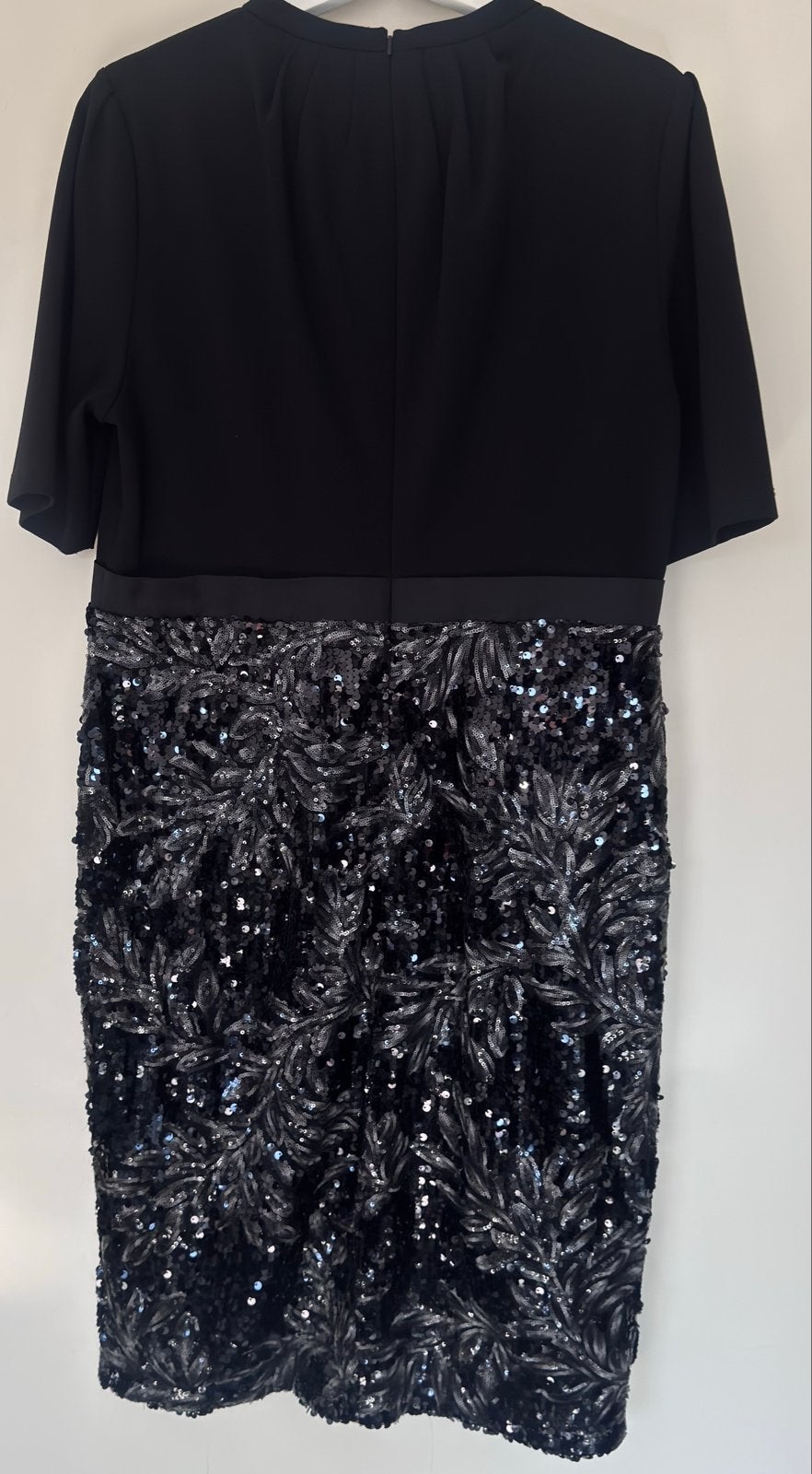 Phase Eight Zwarte cocktailjurk met pailletten, Zwart, Maat 42/44 (L), Ophalen of Verzenden, Zo goed als nieuw