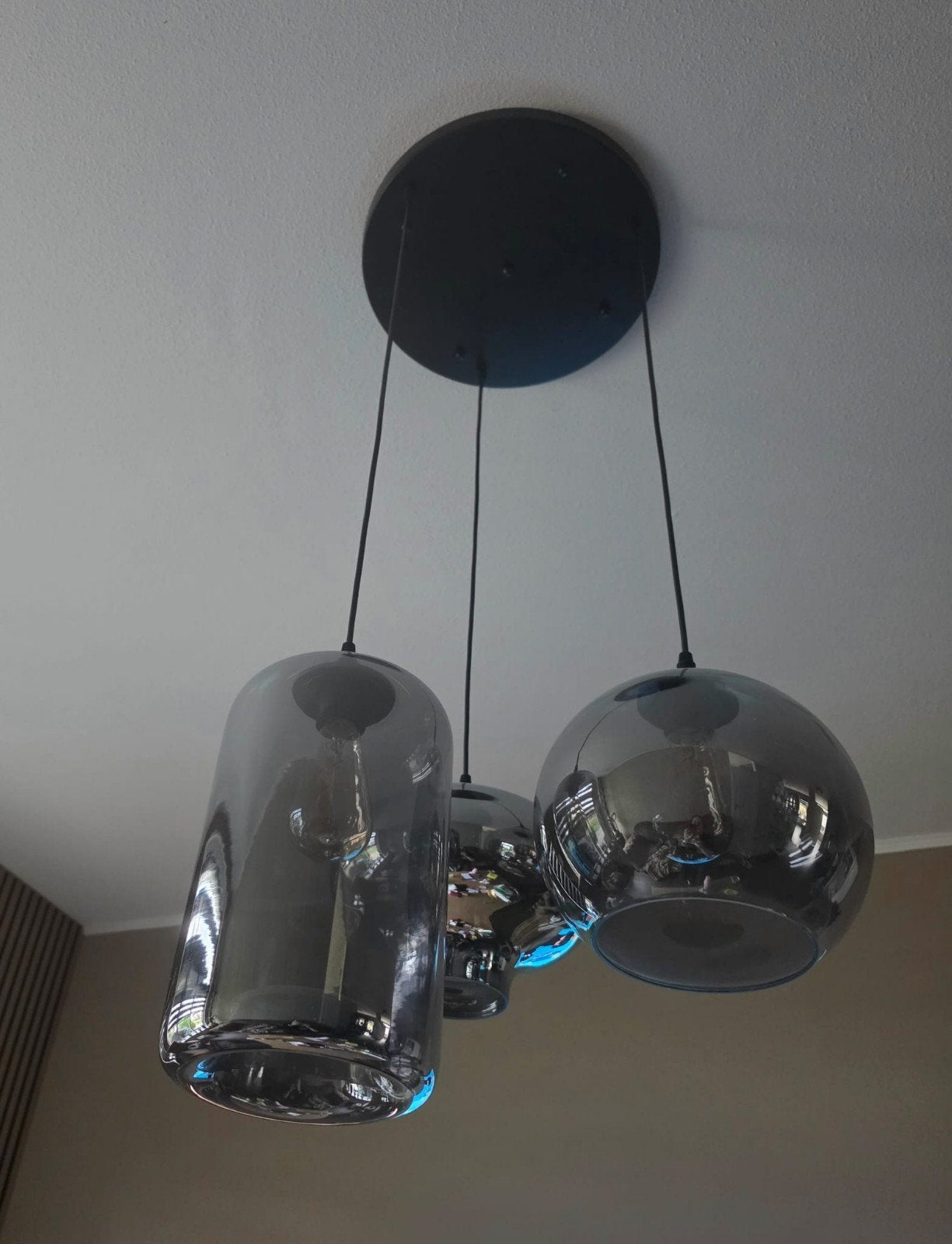 Set van 2 hanglampen met glazen bollen (3 en 5 bollen), Ophalen of Verzenden, Gebruikt, Glas