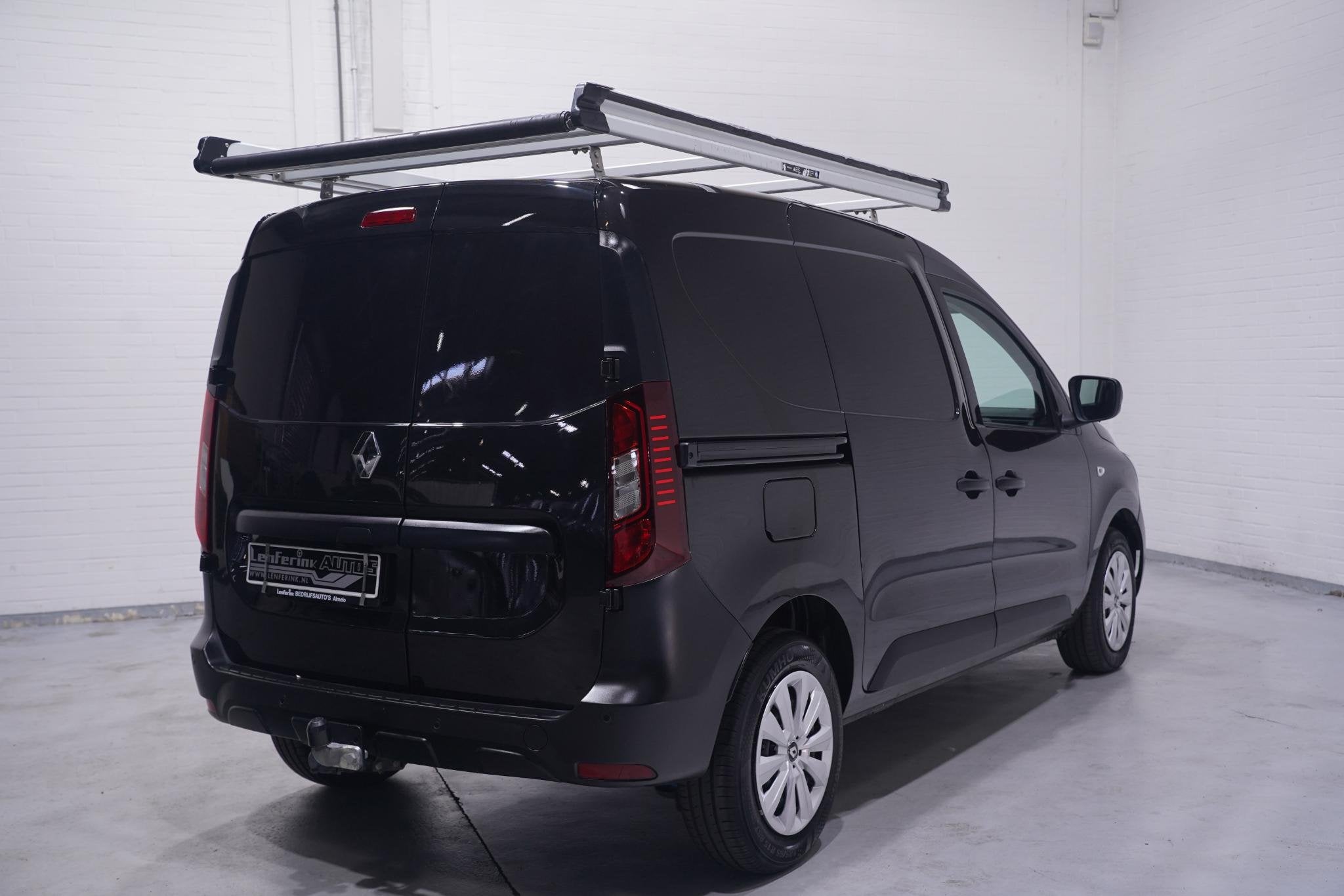 Renault Express Kangoo 1.3 TCe 102 pk Benzine Airco, Trekhaa, Voorwielaandrijving, Gebruikt, 4 cilinders, Renault