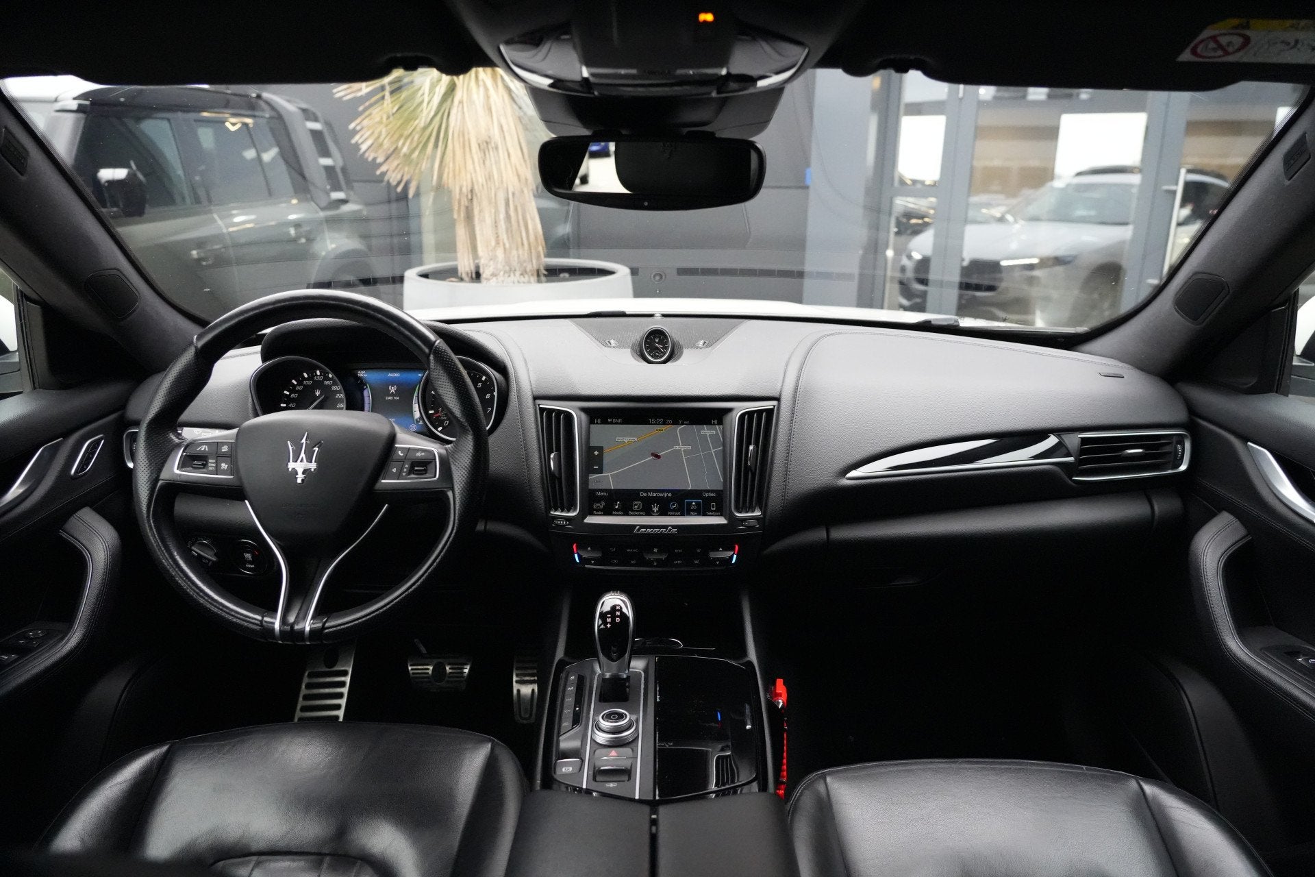 Maserati Levante 3.0 V6 S AWD GranLusso | 430PK | Trekhaak |, 430 pk, Gebruikt, Automatische klimaatregeling, 2084 kg