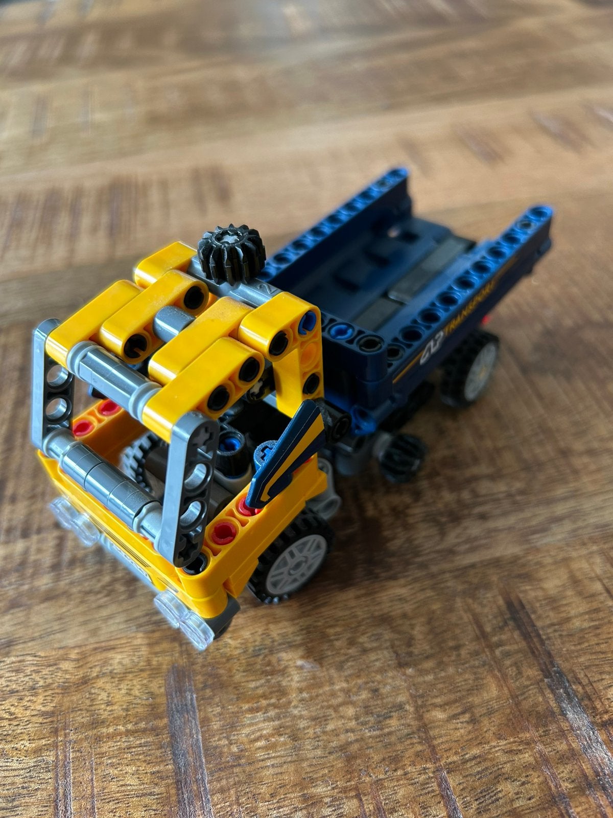 Te koop lego vrachtwagen 42147, Kinderen en Baby's, Ophalen, Lego, Zo goed als nieuw, Technic
