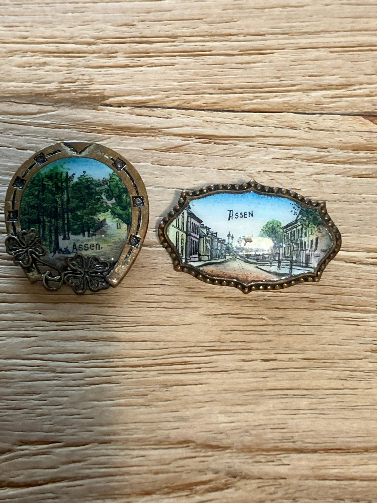 Zeer oude spelden van Assen - Unieke verzamelobjecten, Verzamelen, Ophalen of Verzenden, Gebruikt, Stad of Land, Speldje of Pin