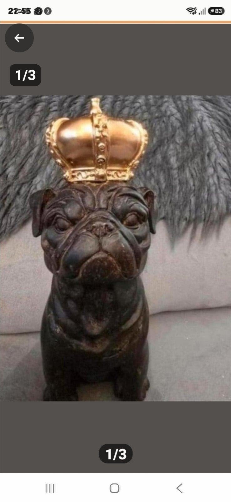 Prachtig en uniek beeldje van een mopshond met een gouden kr, Verzamelen, Ophalen of Verzenden, Nieuw, Dier
