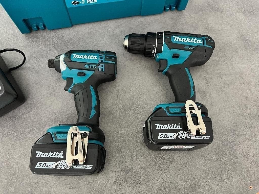 MAKITA DLX2131TJ 18V 5.0Ah ACCU COMBISET BOORMACHINE SLAGTOL, Doe-het-zelf en Verbouw, Gereedschap | Boormachines, Ophalen of Verzenden
