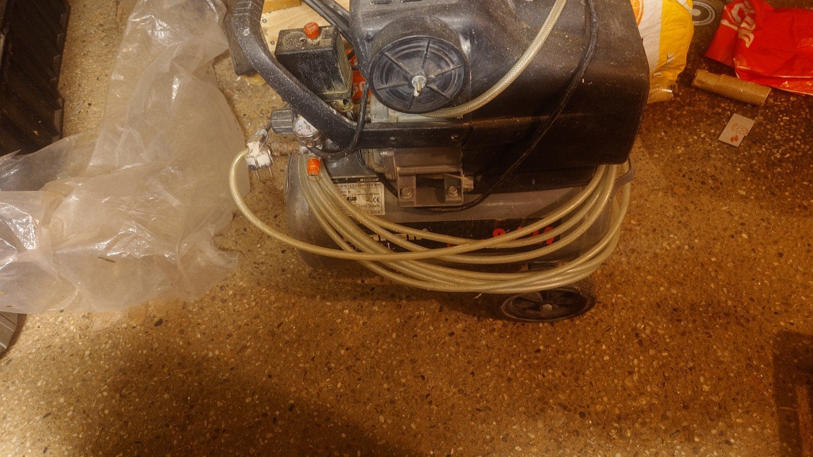 Einhell Euro 8/24 Compressor - Gebruikt, Doe-het-zelf en Verbouw, Ophalen