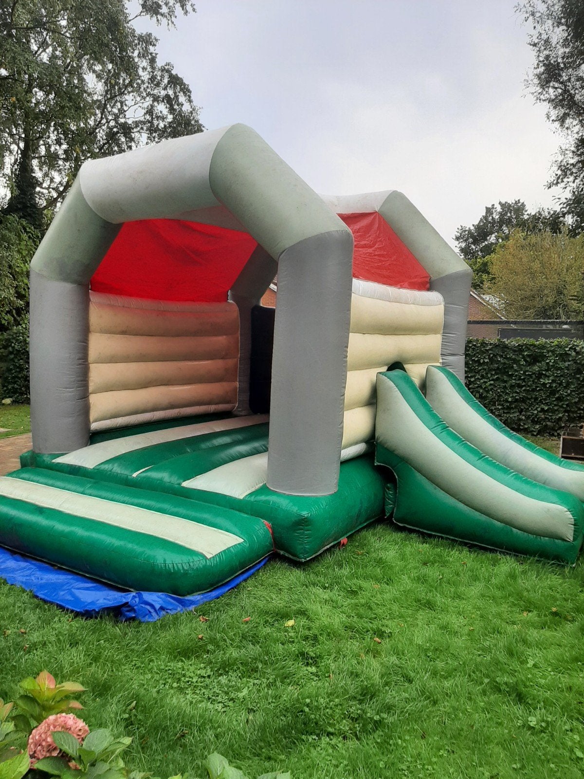 leuk piraten springkussen met glijbaan, Ophalen, Gebruikt