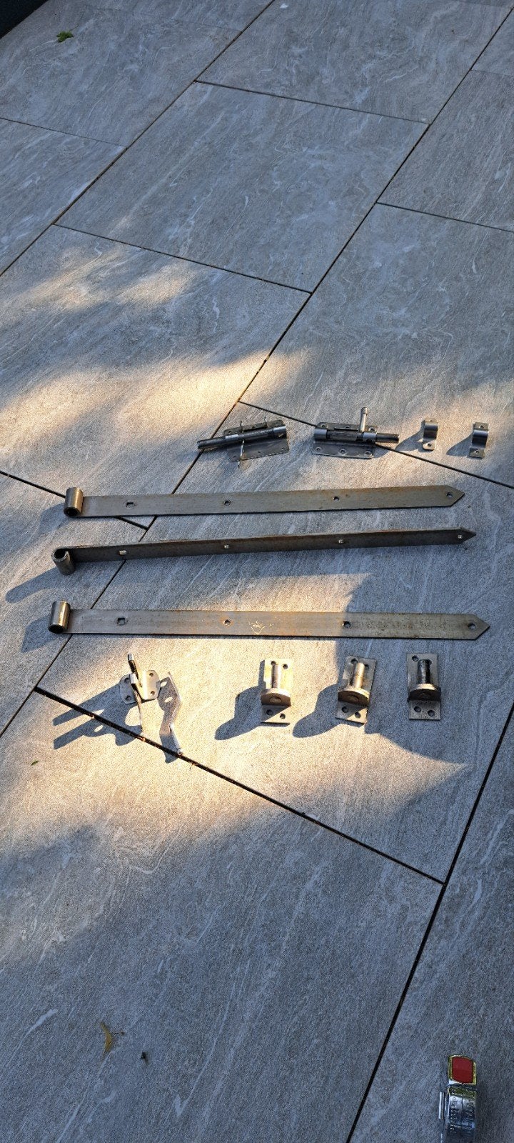 RVS Hang- en sluitwerk voor tuinpoort - compleet set, Ophalen, Gebruikt, Rvs, Scharnier
