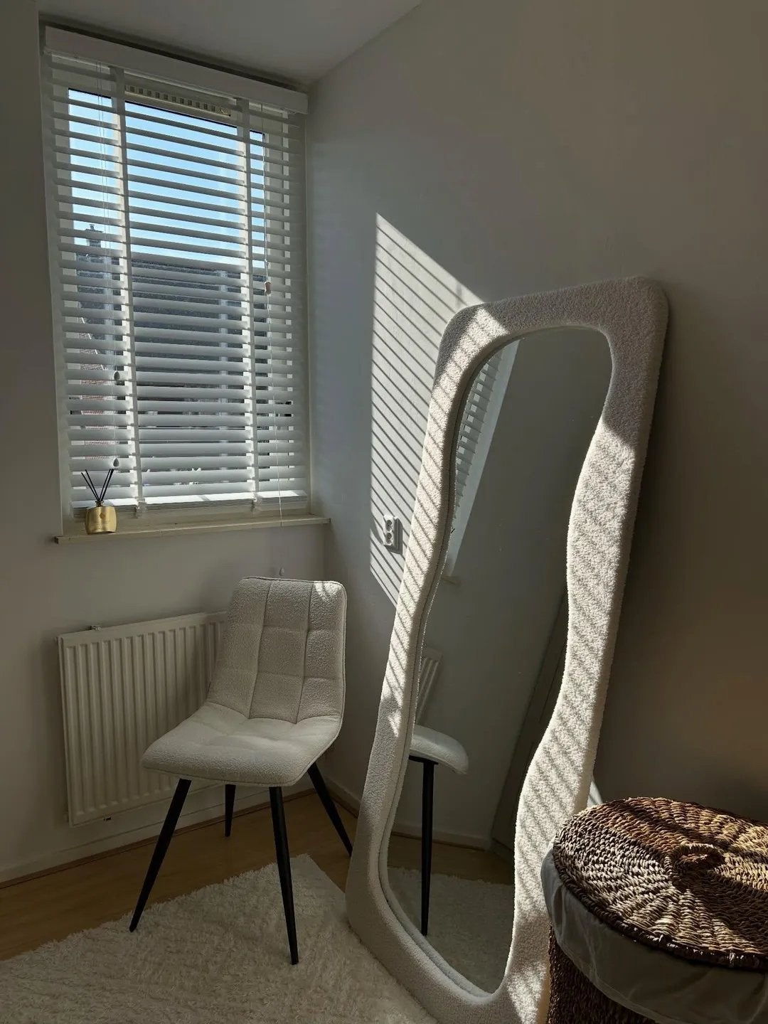 Organische spiegel met teddy stof, Huis en Inrichting, Ophalen, Nieuw, Overige vormen, 150 tot 200 cm
