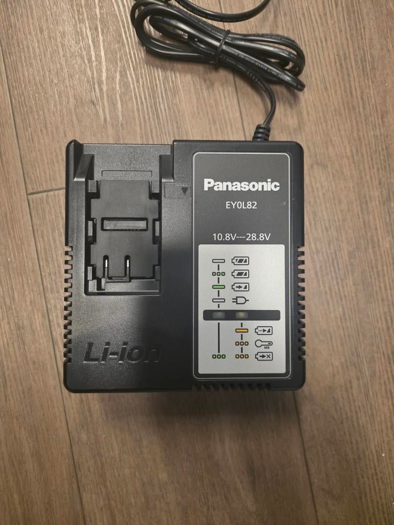 Panasonic EY0L82 Li-ion Acculader 10.8V-28.8V, Panasonic Corporation, Kadoma, Osaka, Japan, Nieuw, Info@panasonic.com, Ophalen of Verzenden