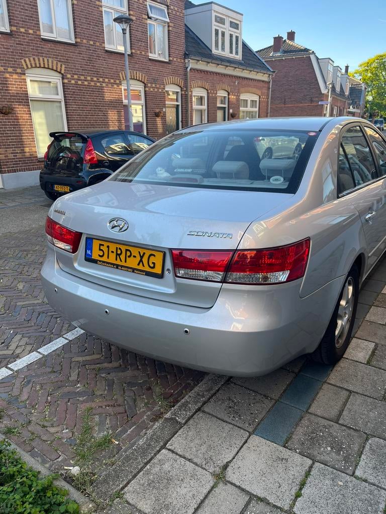 Hyundai Sonata 2.4 2005 Grijs, Voorwielaandrijving, 4 cilinders, 2359 cc, Parkeersensor