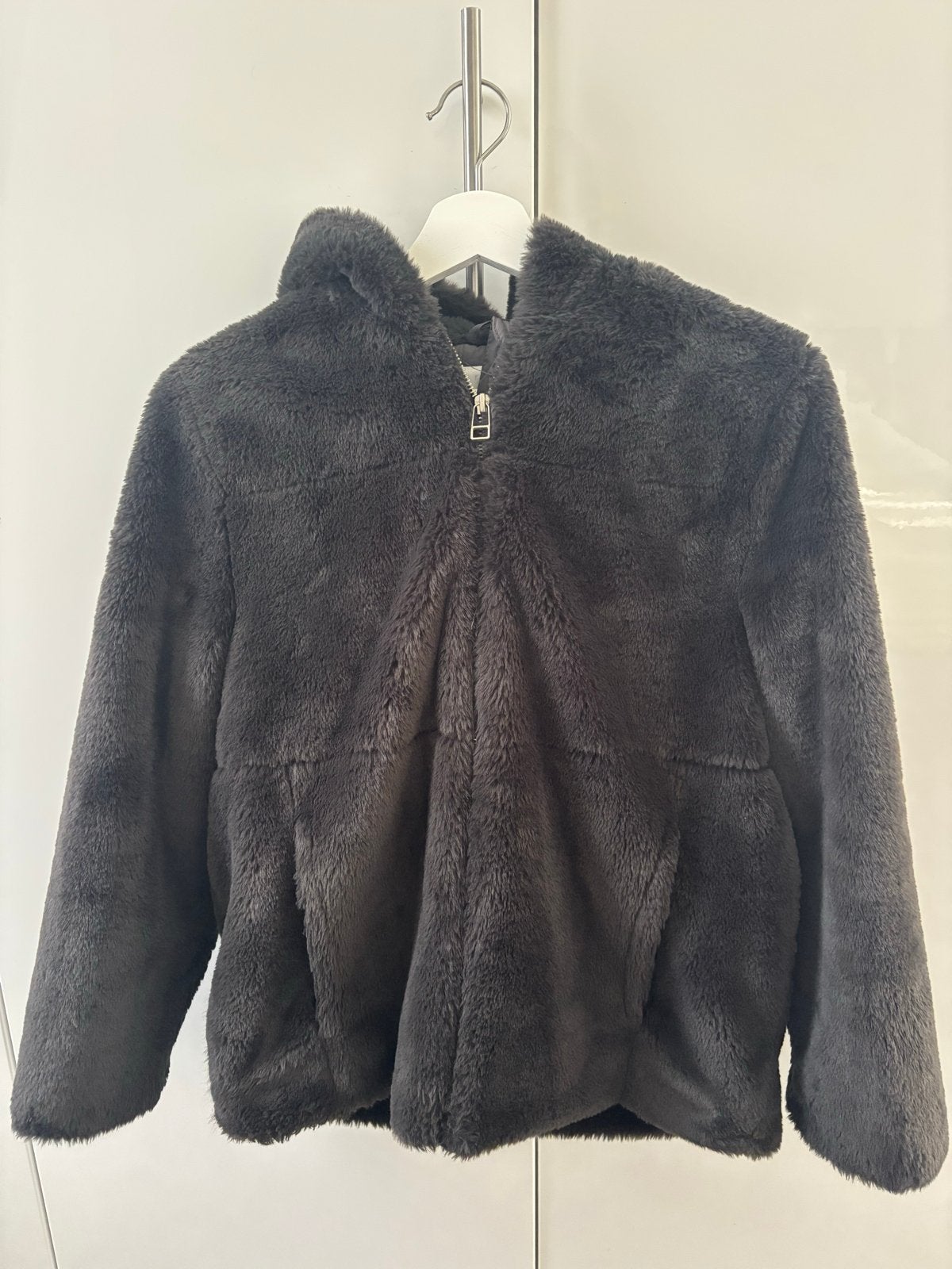 Zwarte faux fur jas met capuchon - Zara Kids - Maat 164, Ophalen of Verzenden, Zo goed als nieuw, Meisje, Jas