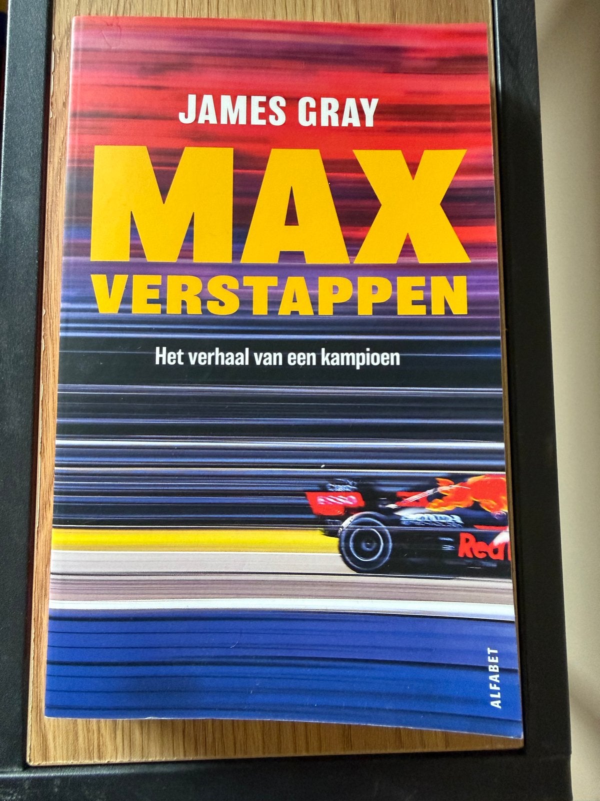 Max Verstappen: Het verhaal van een kampioen - James Gray, Ophalen of Verzenden, Zo goed als nieuw, Overige sporten