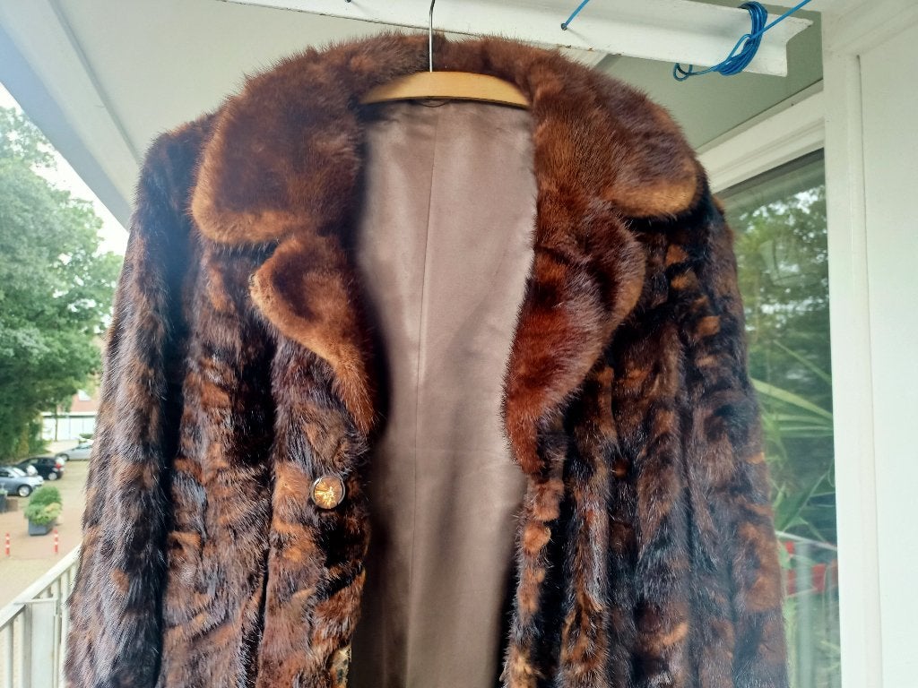 Vintage Dames Bontjas echt nerts bont, Ophalen of Verzenden, Gedragen, Maat 38/40 (M), Bruin