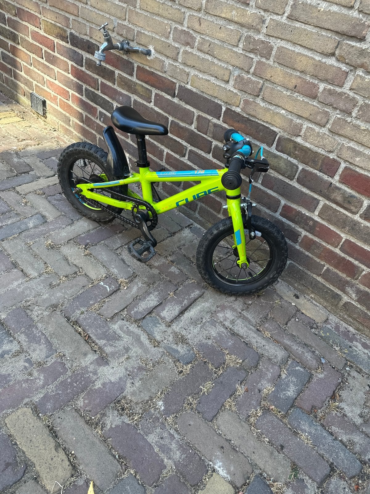 Cube Kinderfiets 12 inch - Neon Groen, Ophalen, Gebruikt, Velgrem, Minder dan 16 inch