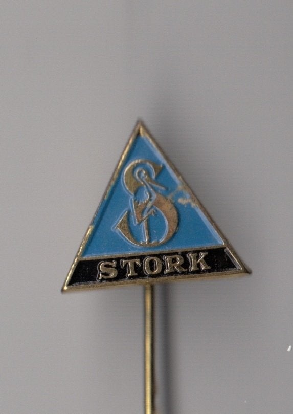 Stork Dieselmotoren Scheepvaart blauw speldje, Verzamelen, Gebruikt, Niet vindbaar, Niet vindbaar, Speldje of Pin