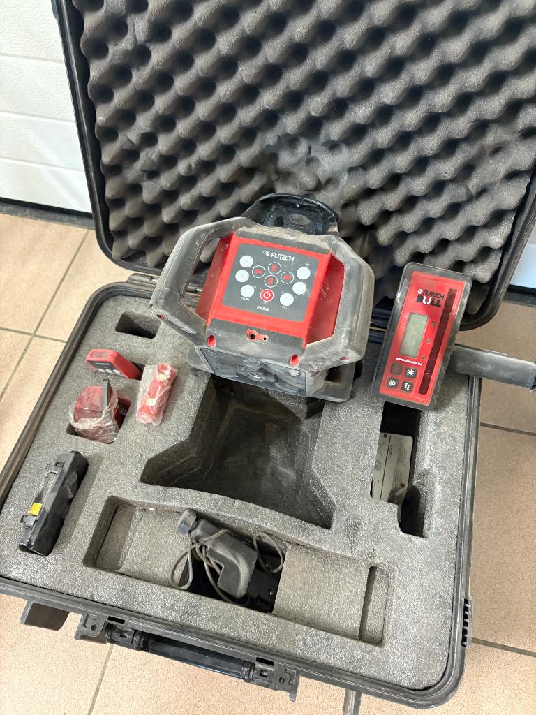 Rotatie laser futech, Ophalen