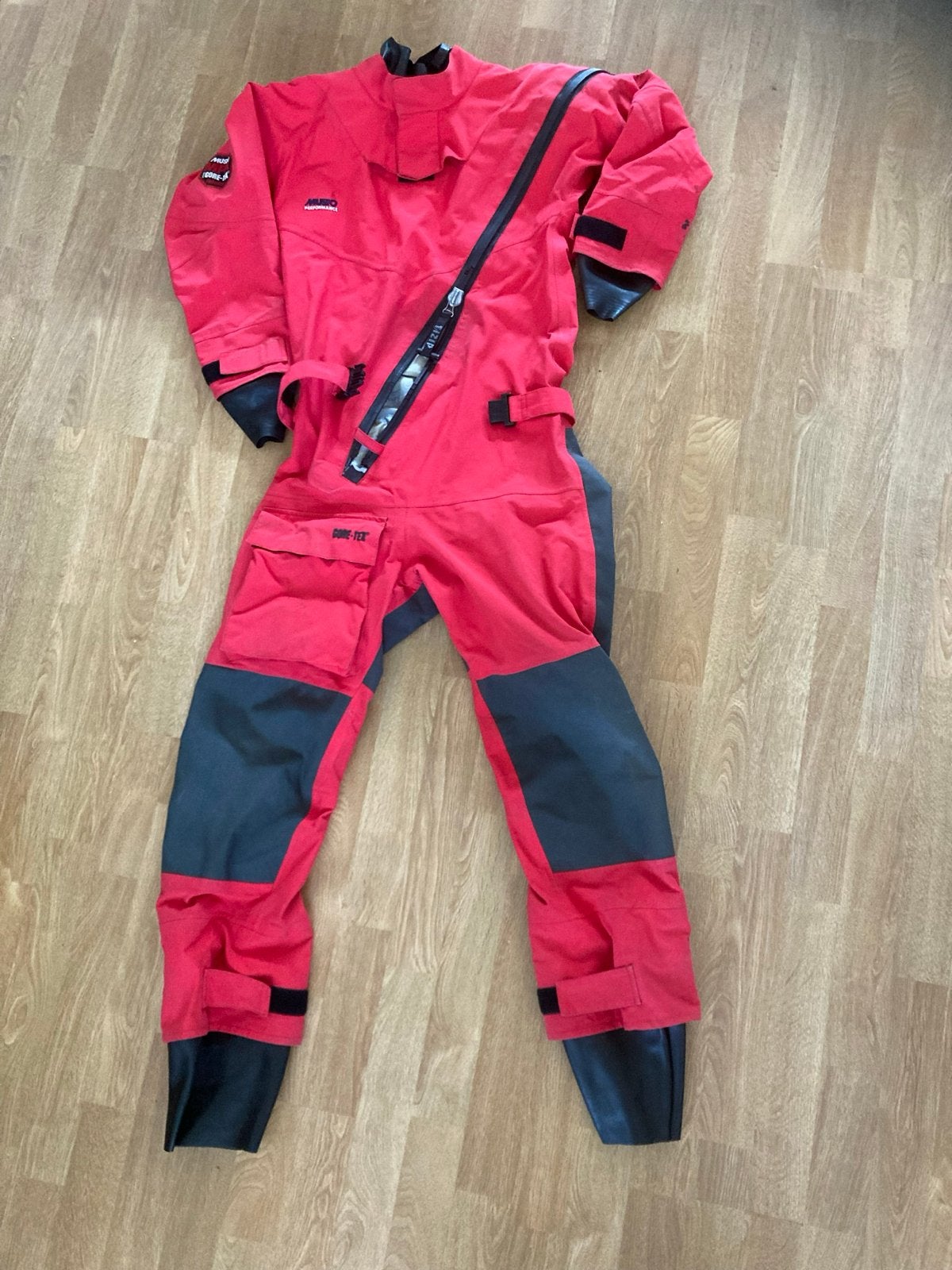 Gratis: Droogpak voor zeilen, maat 152, Watersport en Boten, Ophalen, Gebruikt, Kind, Drysuit