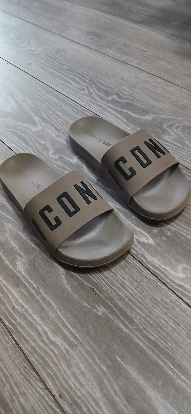 Heren slippers maat 43 Nieuw, Ophalen of Verzenden, Grijs