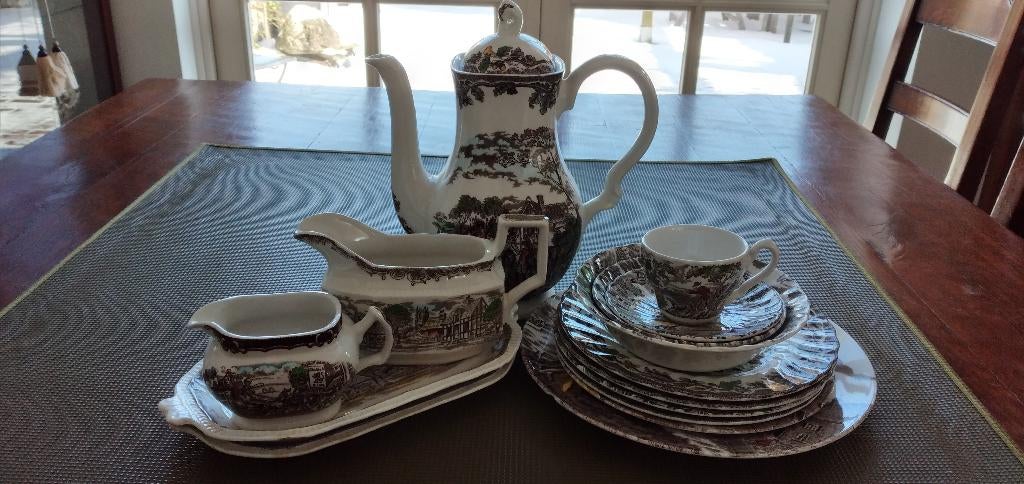 Staffordshire ware /Wood & Sons serviesonderdelen, Ophalen, Porselein, Overige stijlen, Bord(en)