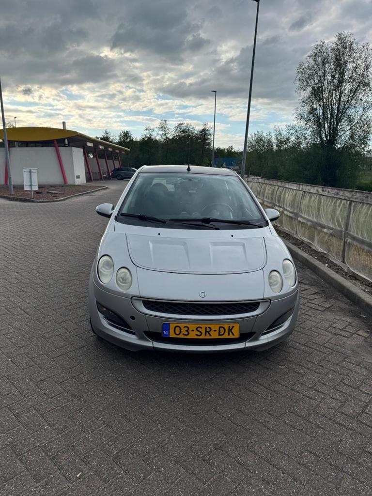 Smart ForFour 1.1 Softouch 2006 Grijs Automaat Nieuwe Apk, Auto's, Smart, Origineel Nederlands, Particulier, 3 cilinders, Zilver of Grijs