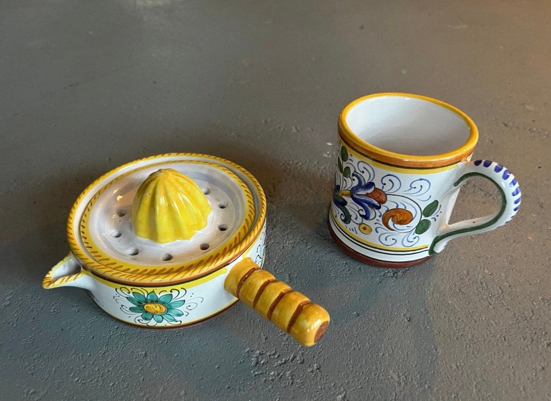 Vintage keramiek citruspers + mok handgemaakt italie, Ophalen of Verzenden