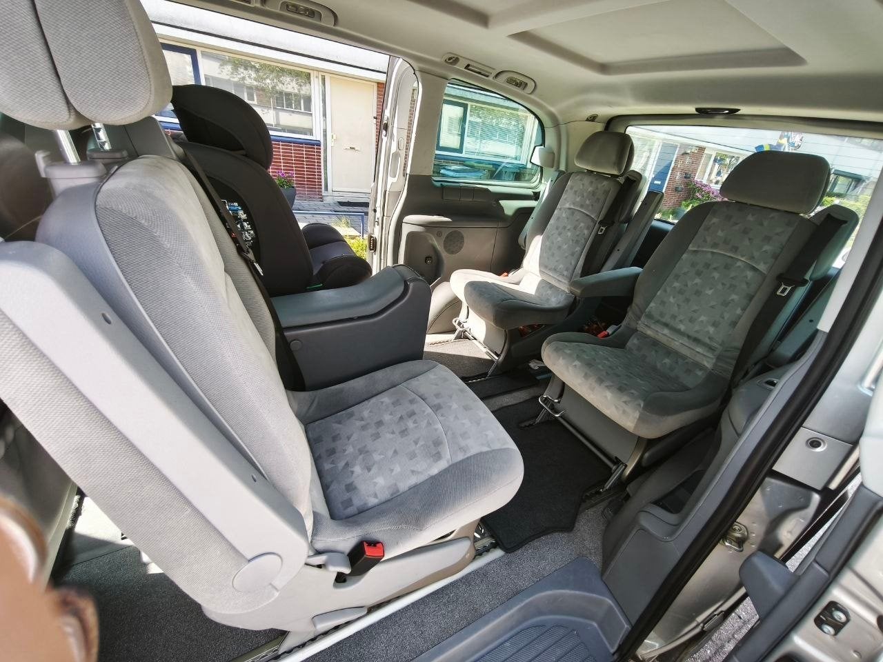 4x Viano W639 stoelen met armleuning + tafel ZGAN, Auto-onderdelen, Interieur en Bekleding, Ophalen, Mercedes-Benz